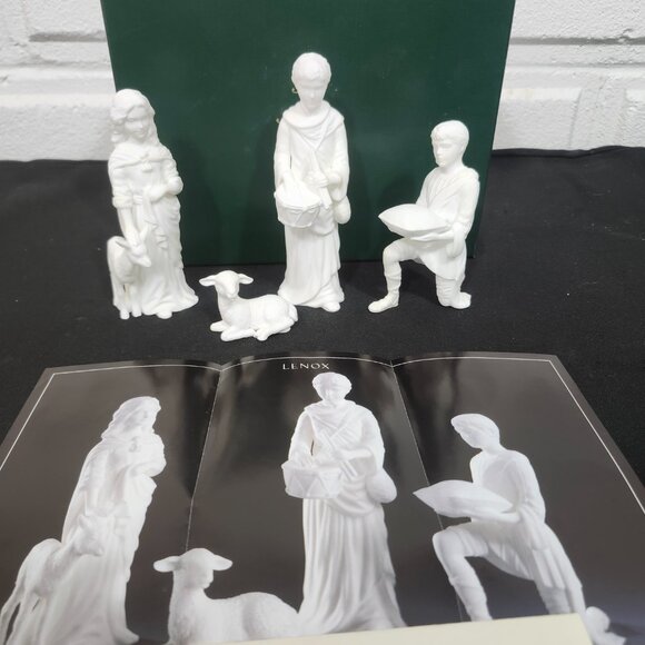 Vintage Lenox The Children of The Nativity Set from the 1990s in Original Box - Picture 2 of 12